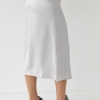Атласная юбка миди с боковым разрезом  LX-10445810