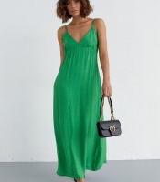 Літній сарафан із відкритою спиною