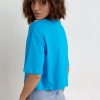 Укороченная женская футболка с вышитыми буквами  LX-10474123