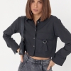 Укороченная женская рубашка с накладным карманом  LX-10531309