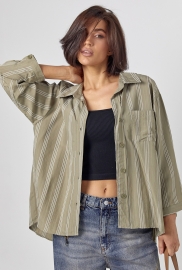 Жіноча сорочка у смужку з рукавами три чверті Жіноча сорочка у смужку з рукавами три чверті