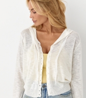 Легкий кардиган з капюшоном на ґудзиках