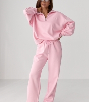 Однотонний спортивний костюм із написом