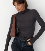 Однотонний гольф із високою горловиною