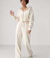 Теплий спортивний костюм з коротким худі та широкими штанами