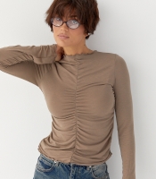 Жіночий лонгслів із хвилеподібною окантовкою