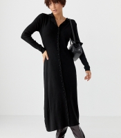 Трикотажна довга сукня на ґудзиках