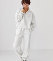 Утеплений спортивний костюм із джогерами та світшотом