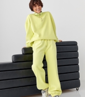 Утеплений спортивний костюм із джогерами та світшотом