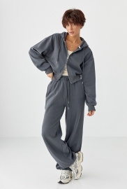 Теплий спортивний костюм з об'ємним написом