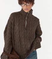 Теплий светр в косички вільного фасону