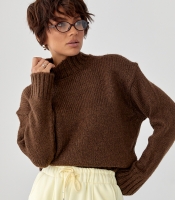 Однотонний в'язаний светр вільного фасону