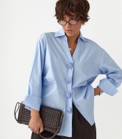 Класична сорочка з трояндами на ґудзиках