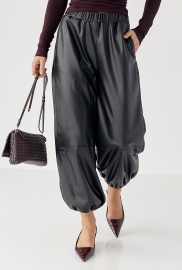 Штани-джогери з екошкіри