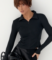 Укорочений лонг-поло із блискавкою на горловині