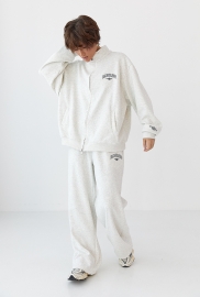 Зимовий спортивний костюм з написами