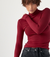 Базовий тонкий гольф з горловиною-стійкою