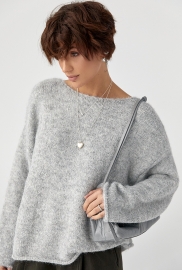 В'язаний мохеровий джемпер із широкими рукавами