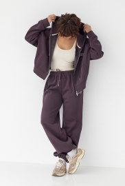 Утеплений спортивний костюм із худі та прямими штанами Утеплений спортивний костюм із худі та прямими штанами