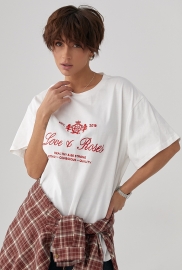 Футболка вільного фасону з вишитими написами Футболка вільного фасону з вишитими написами