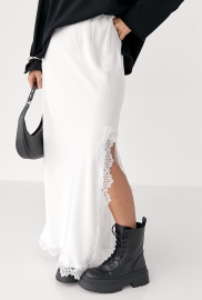 Сатинова довга спідниця з розрізом Сатинова довга спідниця з розрізом