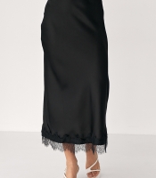 Атласна спідниця міді з мереживом