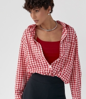 Класична сорочка в дрібну клітинку