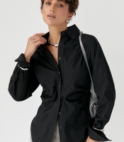 Класична однотонна сорочка з драпіруванням