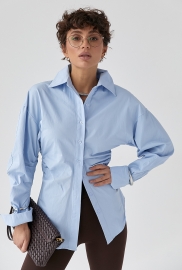 Класична однотонна сорочка з драпіруванням