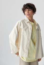 Котонова сорочка з накладними кишенями