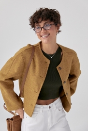 Коротке вовняне пальто