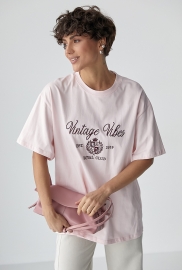 Оверсайз футболка з вишитими написами