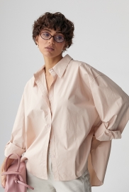 Широка класична сорочка на ґудзиках