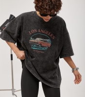 Футболка в стилі тай-дай із принтом авто