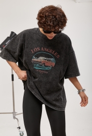 Футболка в стилі тай-дай із принтом авто Футболка в стилі тай-дай із принтом авто