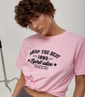 Жіноча футболка з оксамитовим написом