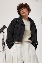 Жіноча вітровка-бомбер Жіноча вітровка-бомбер