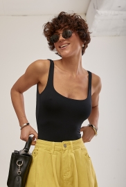 Еластичне боді з відкритою спиною