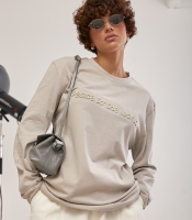 Вільний лонгслів із написами