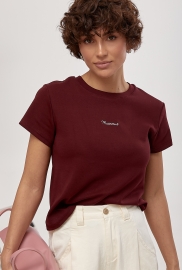 Трикотажна жіноча футболка з вишитим написом