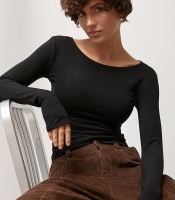 Еластичний базовий приталений лонгслів