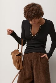 Приталений лонгслів в рубчик на кнопках