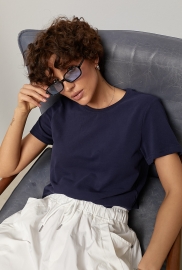 Однотонна трикотажна футболка