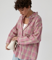 Жіноча сорочка в клітинку з кишенею