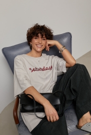 Футболка вільного фасону з написом Saturday Футболка вільного фасону з написом Saturday