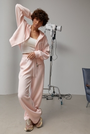 Вільний спортивний костюм із худі та прямими штанами Вільний спортивний костюм із худі та прямими штанами