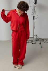 Вільний спортивний костюм із худі та прямими штанами Вільний спортивний костюм із худі та прямими штанами