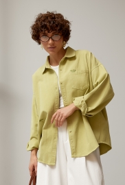 Котонова сорочка на ґудзиках з подовженою спинкою Котонова сорочка на ґудзиках з подовженою спинкою