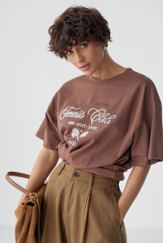 Футболка оверсайз із вишитими написами Футболка оверсайз із вишитими написами