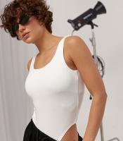 Жіноче однотонне трикотажне боді